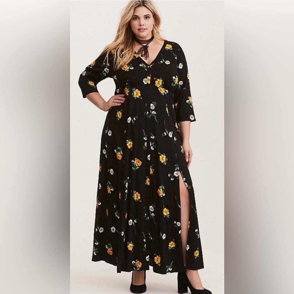 Black Floral Crochet Maxi Dress in Short